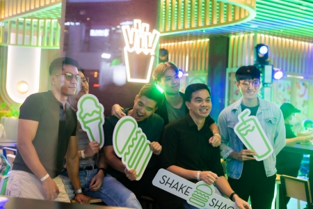 Shake Shack เปิดสาขา 3 ที่เมกาบางนา อย่างเป็นทางการ 