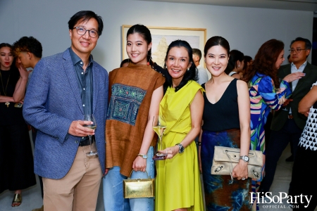 MISFIT solo exhibition by Ploenchan Vinyaratn at Four Seasons Art Space by MOCA 