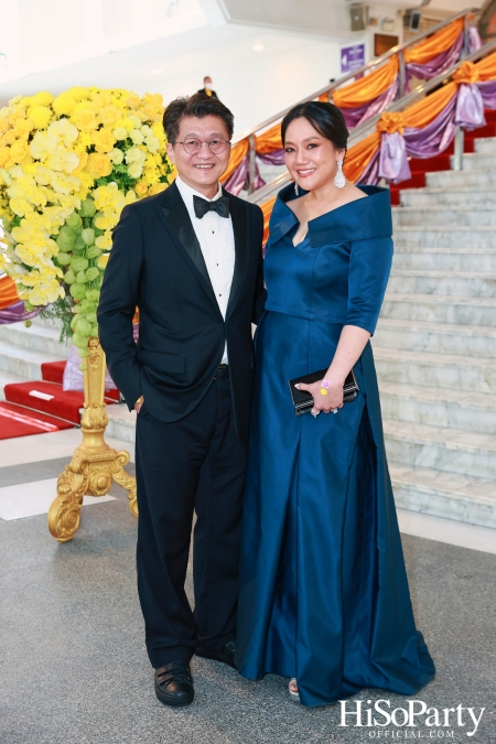 พระบาทสมเด็จพระเจ้าอยู่หัว และสมเด็จพระนางเจ้าฯ พระบรมราชินี เสด็จพระราชดำเนินไปทอดพระเนตรการแสดงอุปรากร Madama Butterfly