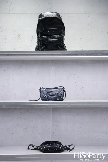 Balenciaga เปิดตัวสโตร์ใหม่ที่เอ็มควอเทียร์ ด้วยดีไซน์ Raw Architecture