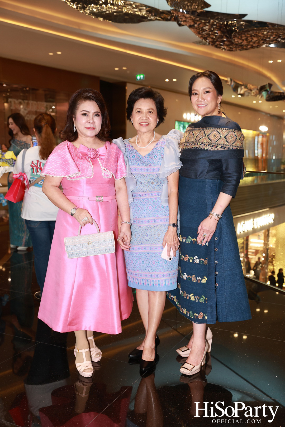 ICONCRAFT ร่วมกับ แบรนด์ SIRIVANNAVARI จัดงาน ‘ICONCRAFT Thai Textile Hero 2024’