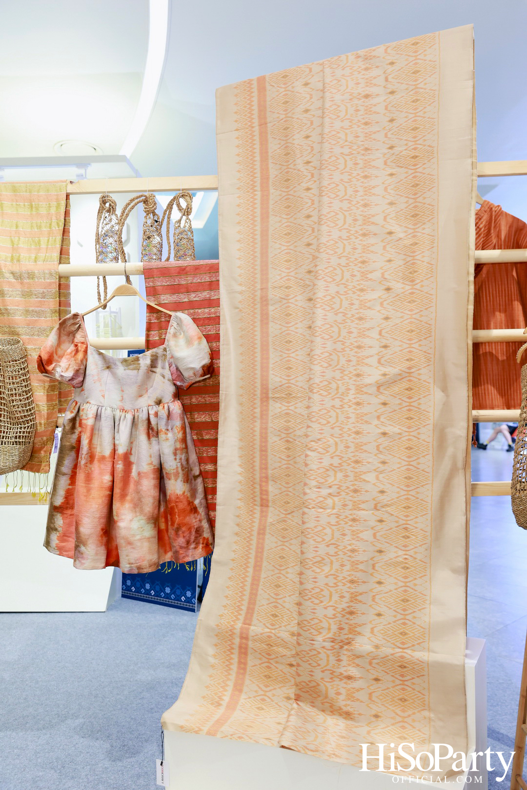 งานเปิดนิทรรศการผ้าไทย THAI TEXTILE HEROES 2024 EPISODE 3: ‘Colors of Buriram’