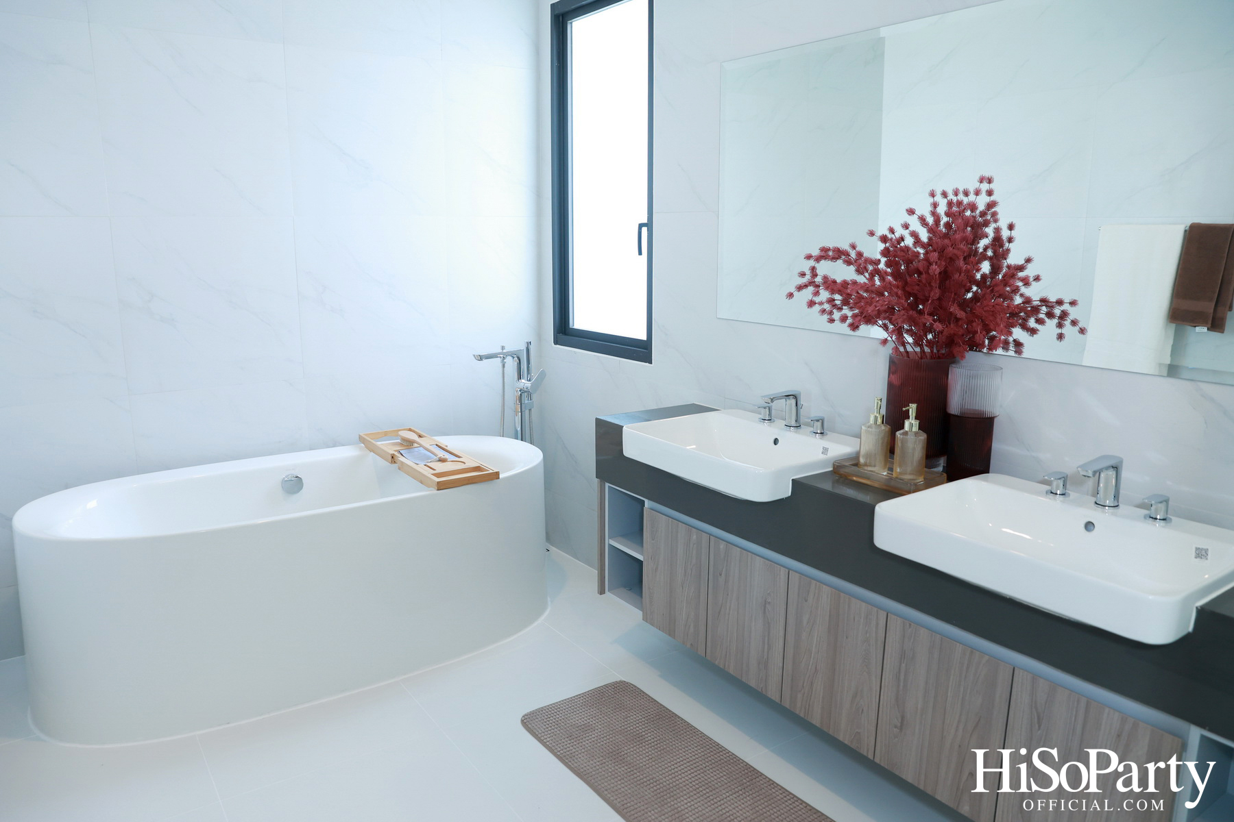 THE OPEN HOUSE EVENT OF AVIAN KRUNGTHEP KREETHA