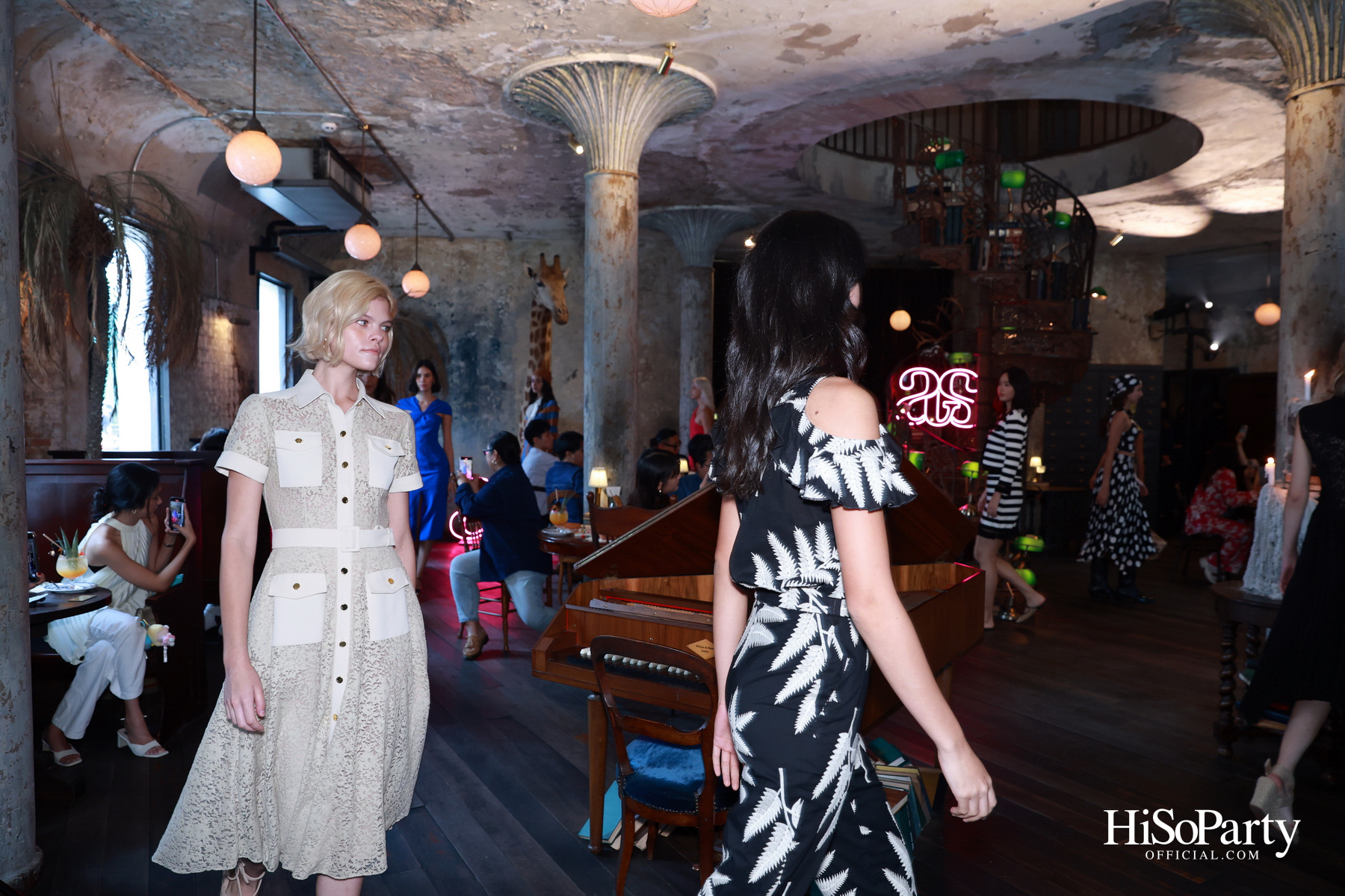 Asv ชวนหญิงสาวไปสัมผัสความงดงามของธรรมชาติผ่านคอลเลกชั่น ‘Where the Wild Things Are’