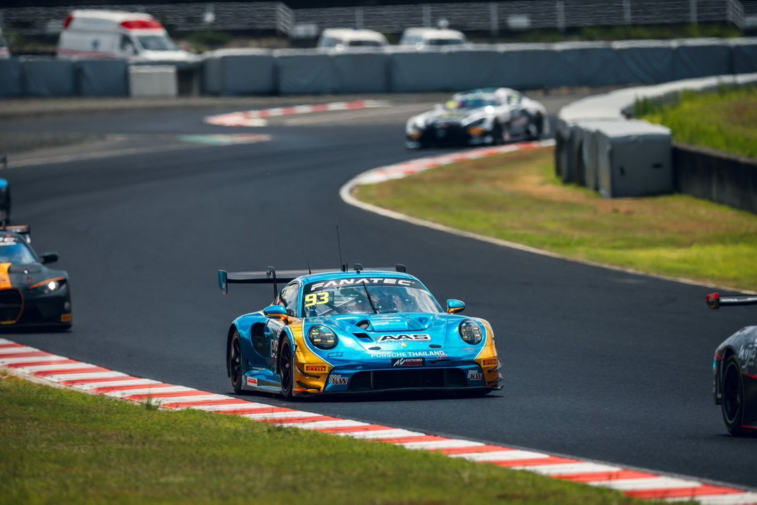 เต๊อะ วุฒิกร และทีมเมทคว้า ‘Top 5’ ในการแข่งขัน Fanatec GT World Challenge Asia 2024 - Round 5 ณ สนามโอกายามะ ประเทศญี่ปุ่น