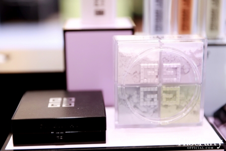 งานเปิดตัว GIVENCHY Prisme Libre 4-Color Loose Powder Pop-Up