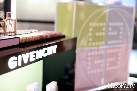 งานเปิดตัว GIVENCHY Prisme Libre 4-Color Loose Powder Pop-Up