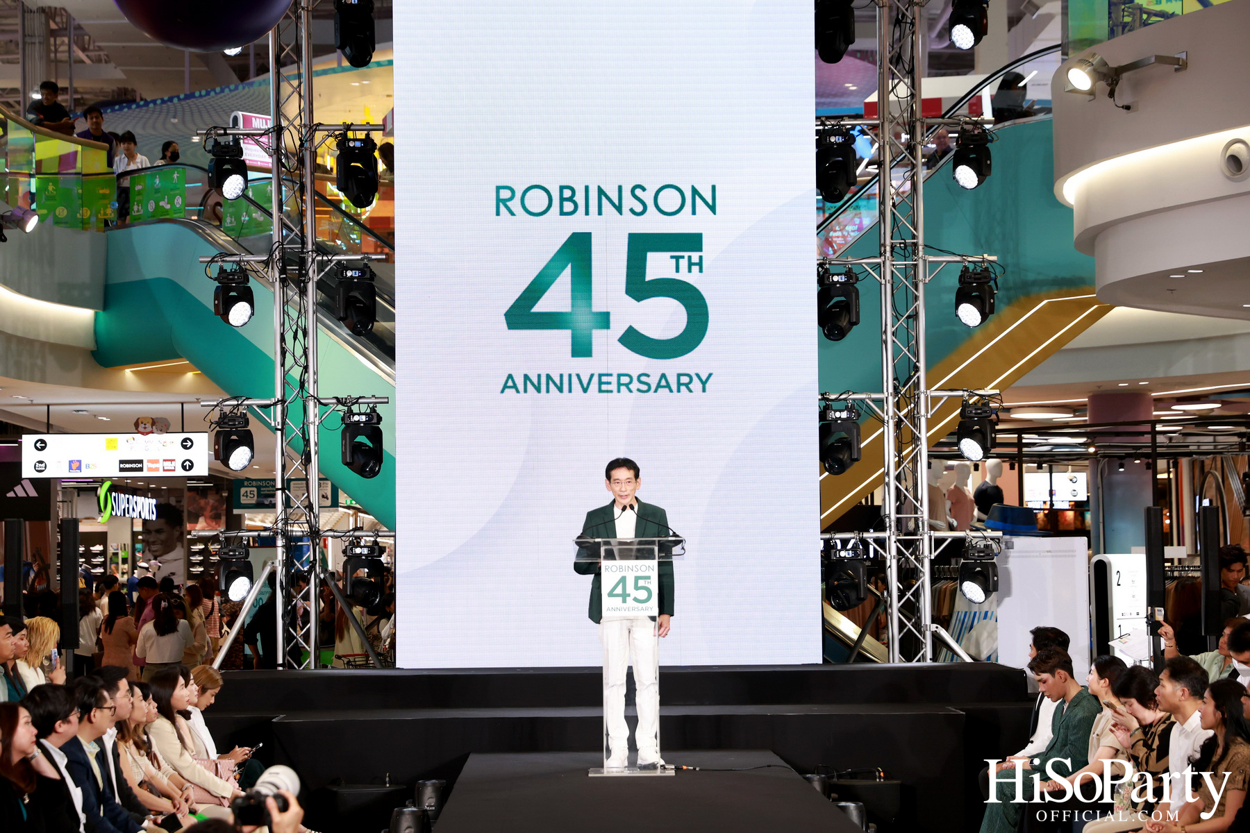 งาน ‘ROBINSON 45th ANNIVERSARY ฉลองใหญ่ เซอร์ไพรส์เยอะ’