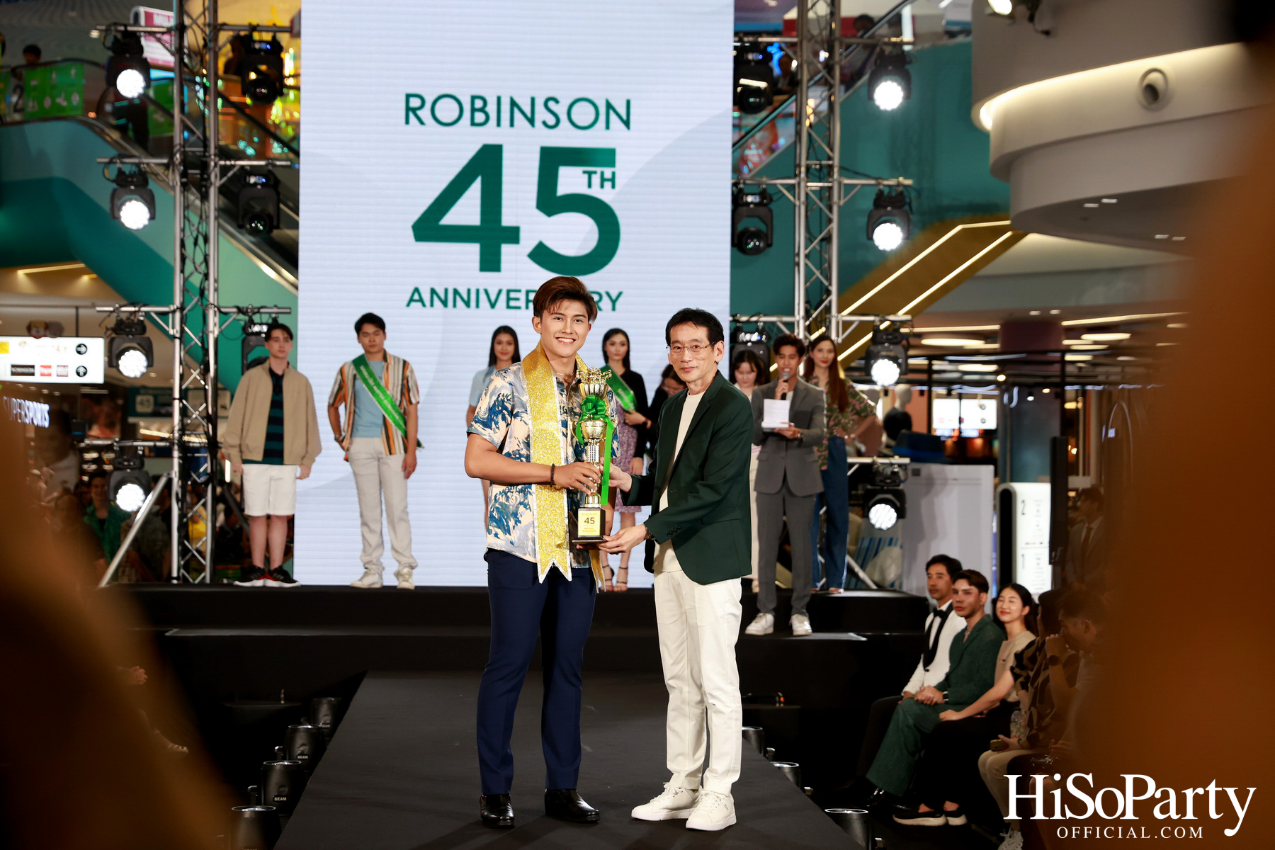 งาน ‘ROBINSON 45th ANNIVERSARY ฉลองใหญ่ เซอร์ไพรส์เยอะ’