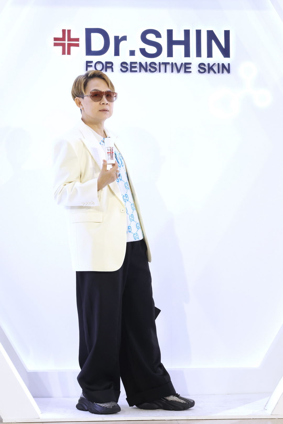เปิดตัวนวัตกรรมใหม่ DR. SHIN เซรั่มเพื่อผิวกระจ่างใส จาก โรจูคิส