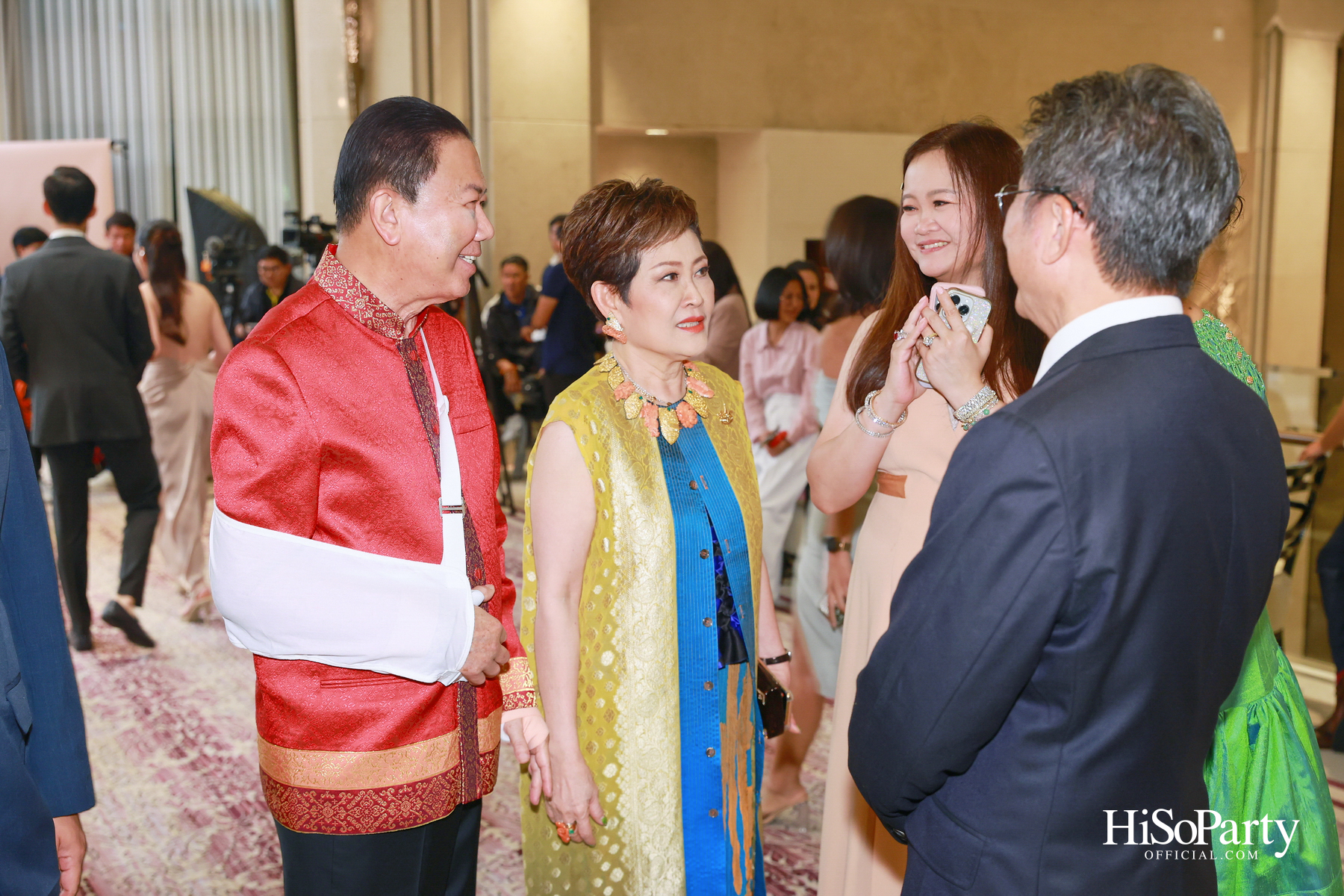 งานฉลองสมรสพระราชทานระหว่าง พสุ ลิปตพัลลภ และ ปัทมรัตน์ พหิทธานุกร
