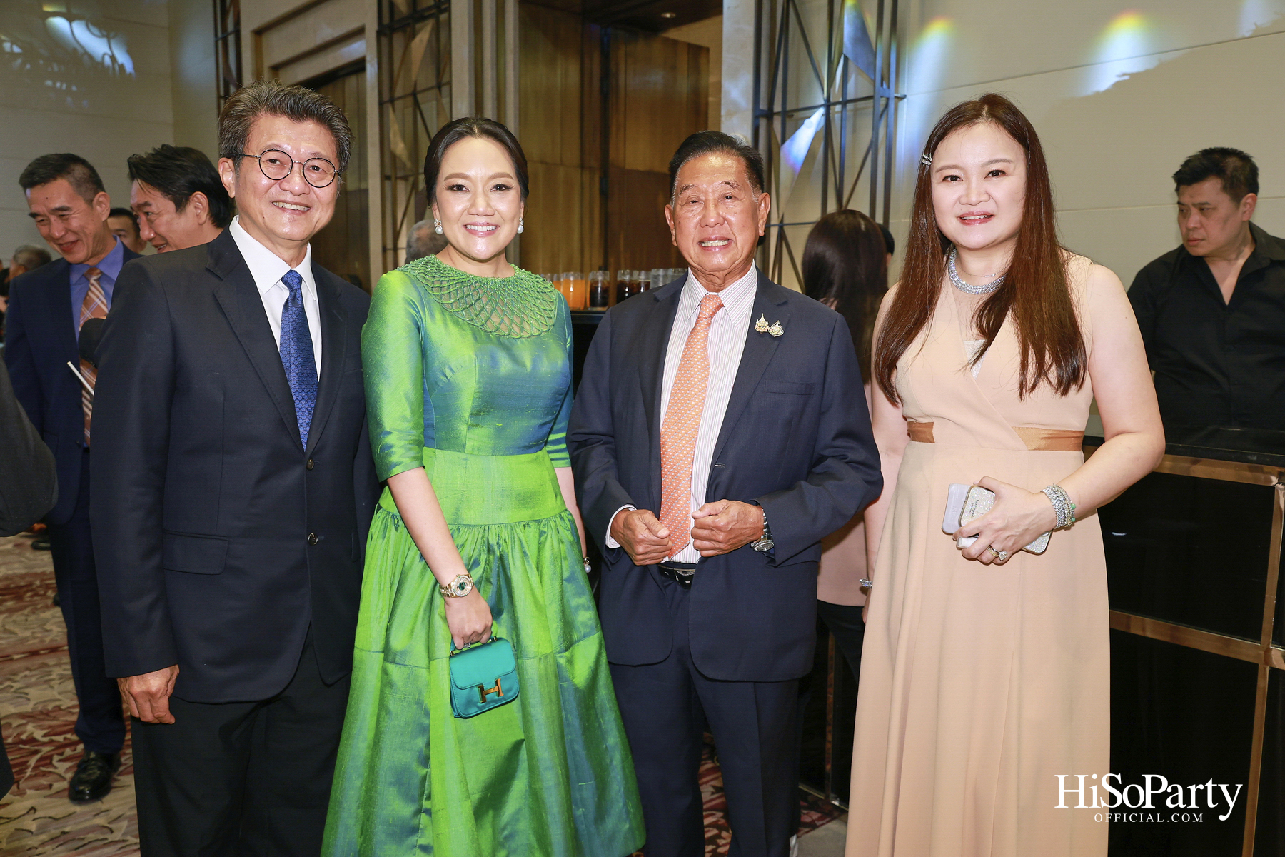 งานฉลองสมรสพระราชทานระหว่าง พสุ ลิปตพัลลภ และ ปัทมรัตน์ พหิทธานุกร