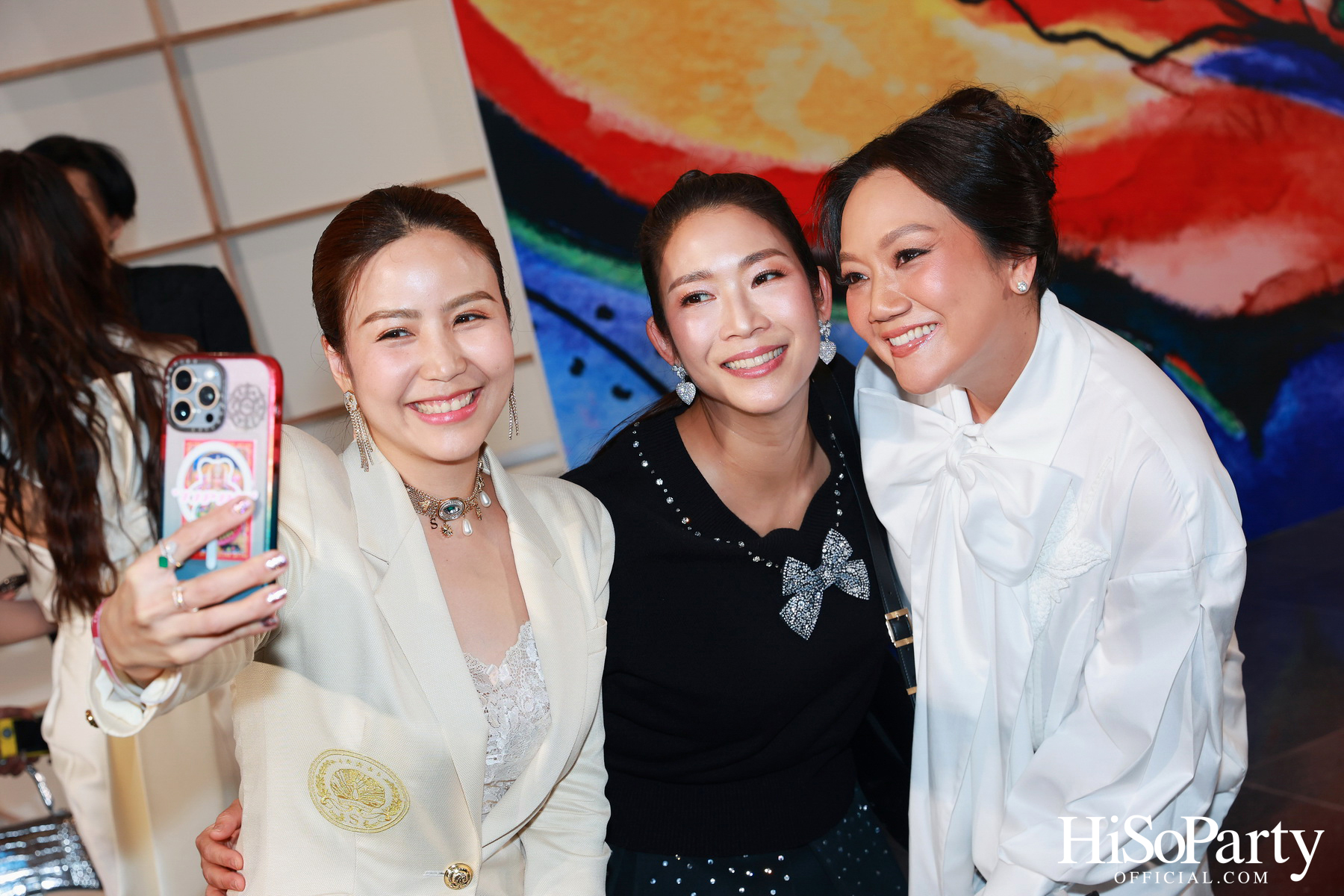 SIRIVANNAVARI นำเสนอแฟชั่นโชว์ Autumn/Winter 2024-2025 ในธีม ‘Women in Art’ ณ หอศิลป์แห่งชาติ กระทรวงวัฒนธรรม