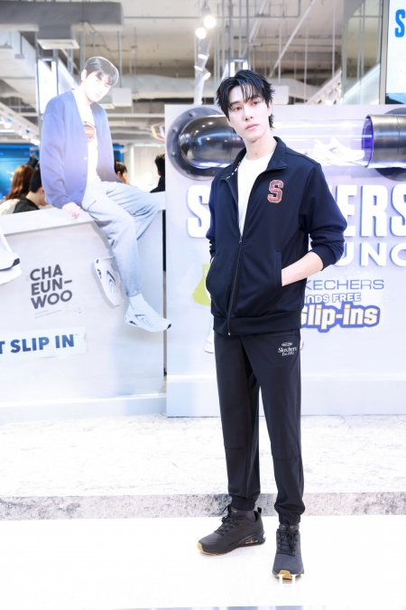 Skechers CentralWorld Grand Opening with Cha Eun-Woo & Apo Nattawin