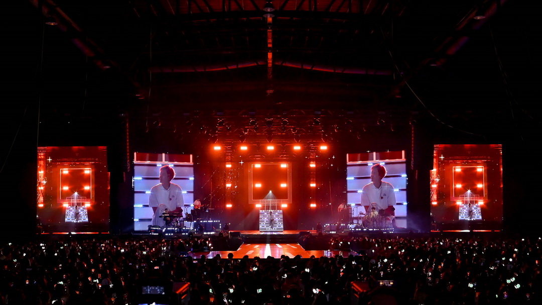 CHANYEOL สร้างความสุขให้ EXO-L ชาวไทยในคอนเสิร์ตเดี่ยว 2024 CHANYEOL LIVE TOUR: 都市風景 (City-scape) in BANGKOK