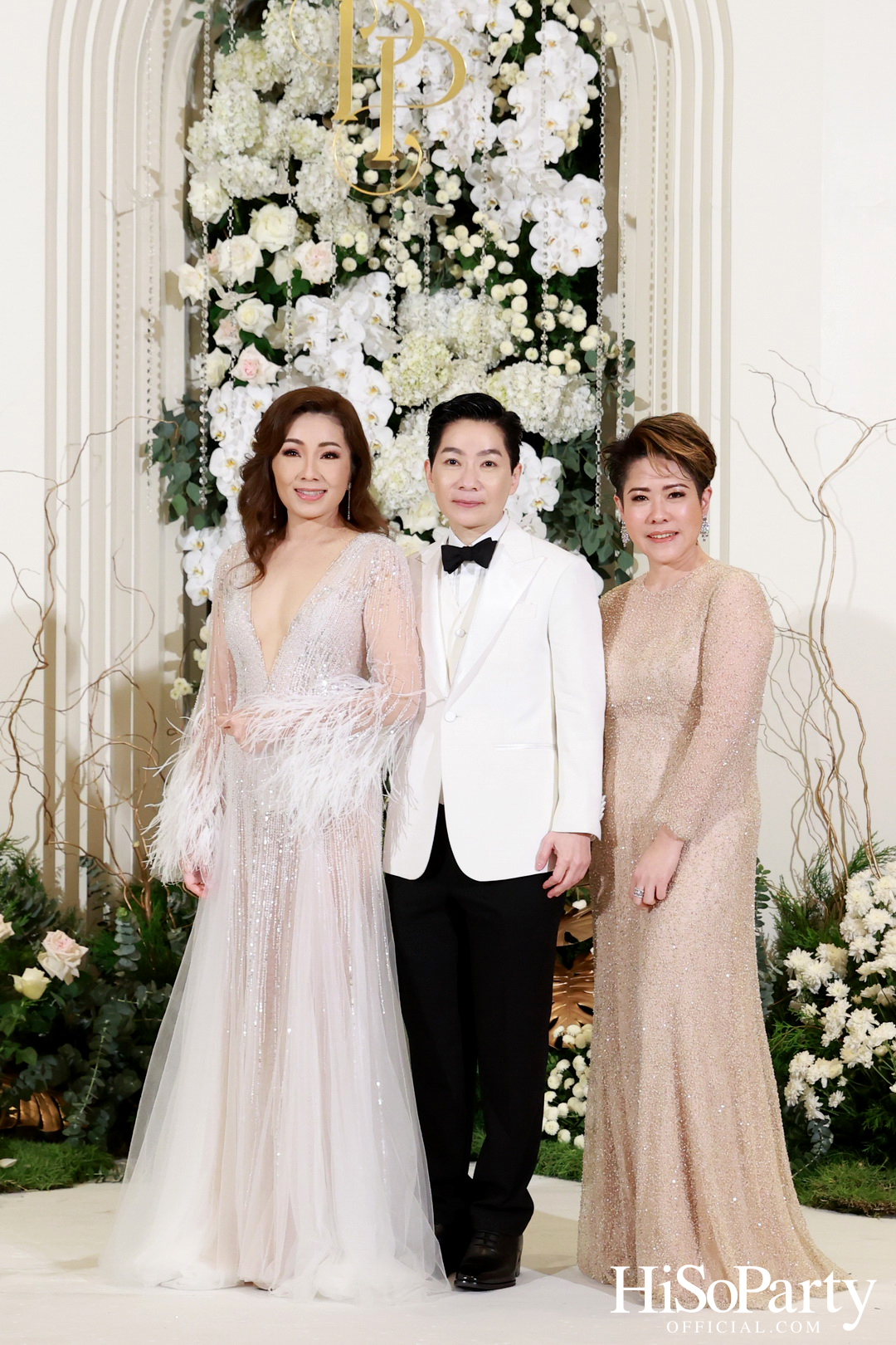 #AoiMod811 งานฉลองมงคลสมรสระหว่าง ดร.ปริสุทธิ์ รัตนมหาวงศ์ และ ดร.ปฏิมากร ใจอ่อน