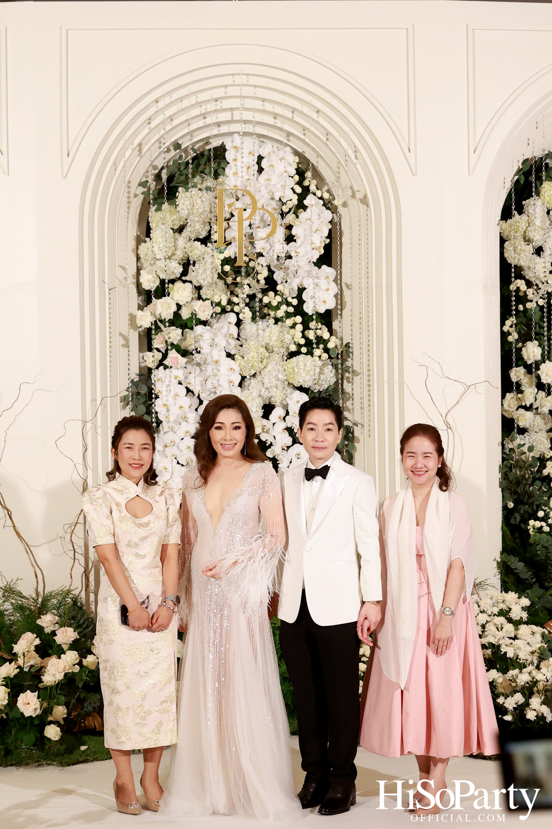 #AoiMod811 งานฉลองมงคลสมรสระหว่าง ดร.ปริสุทธิ์ รัตนมหาวงศ์ และ ดร.ปฏิมากร ใจอ่อน