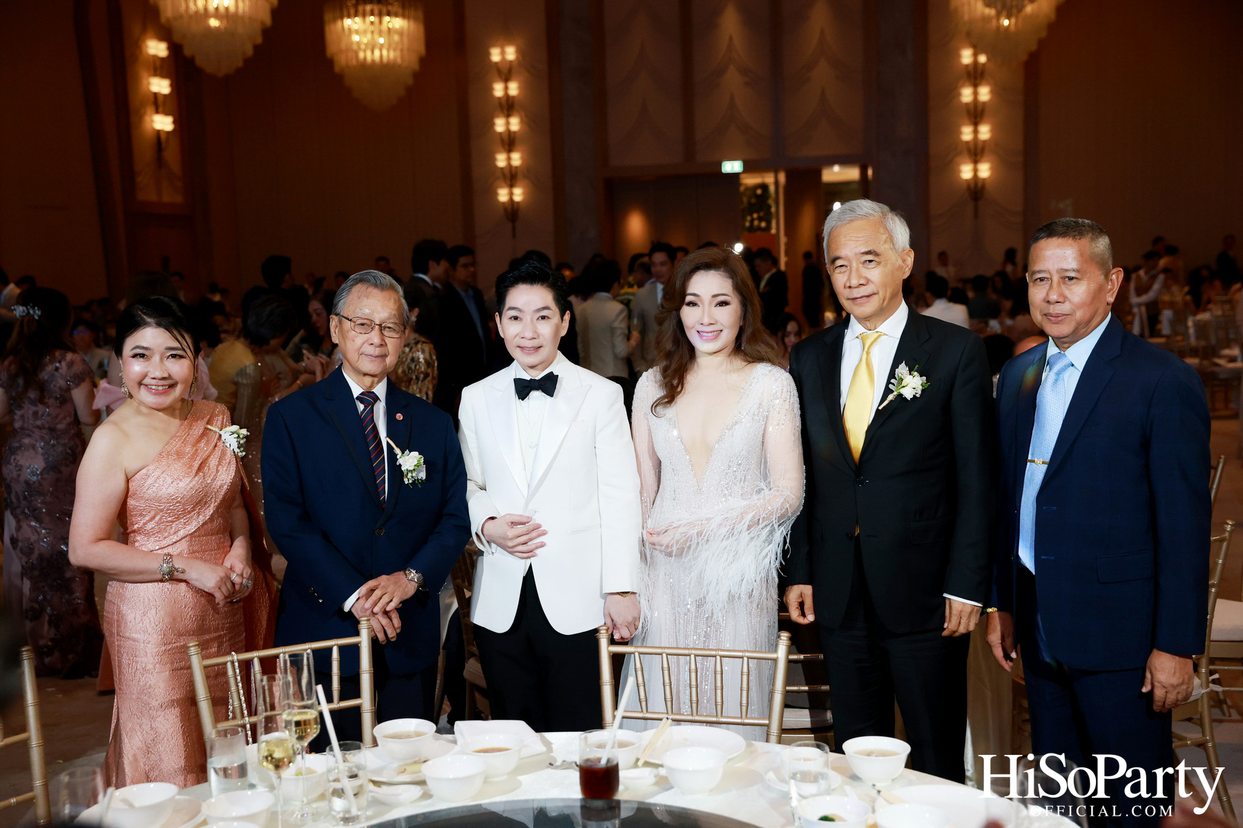 #AoiMod811 งานฉลองมงคลสมรสระหว่าง ดร.ปริสุทธิ์ รัตนมหาวงศ์ และ ดร.ปฏิมากร ใจอ่อน