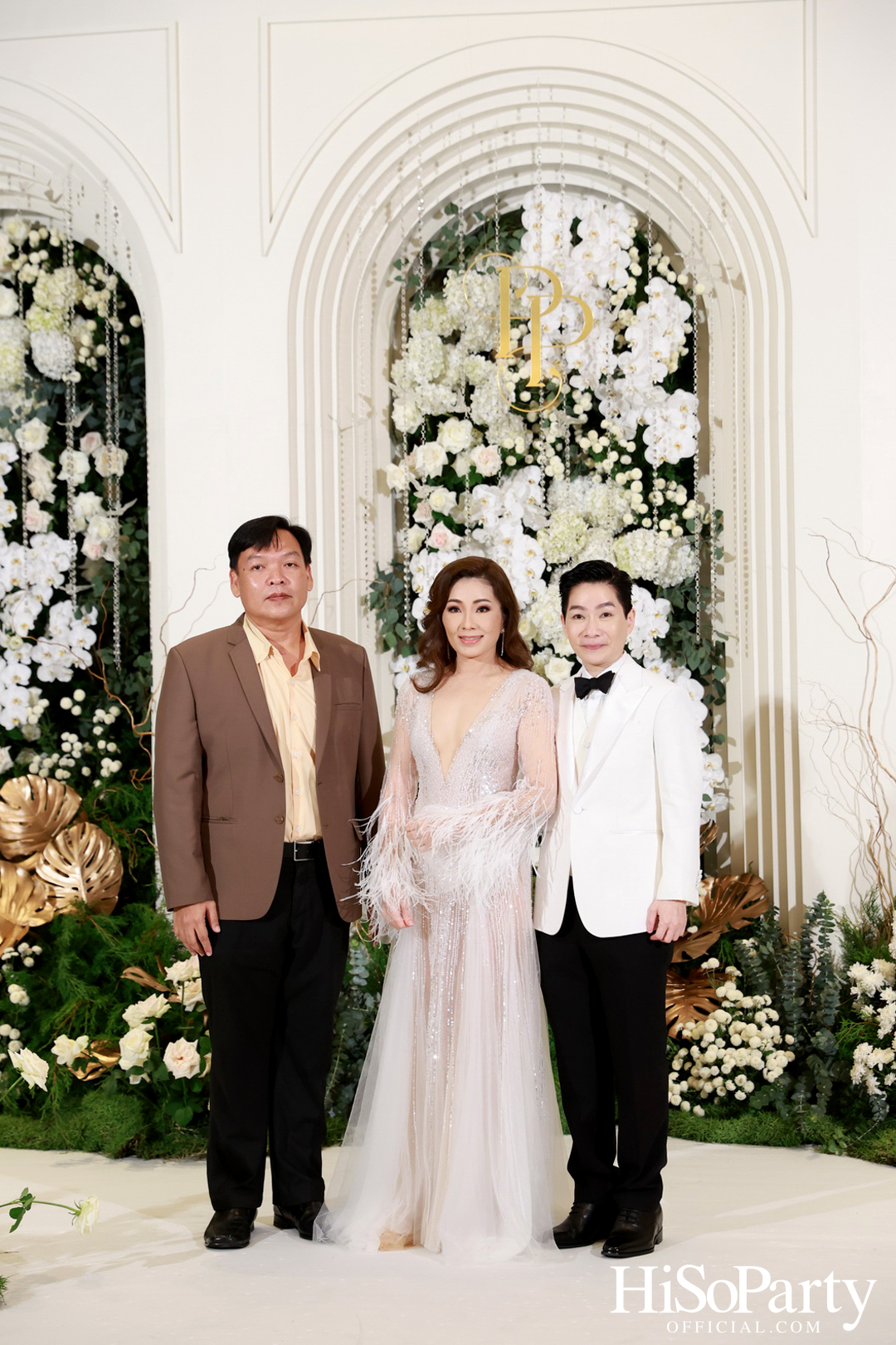 #AoiMod811 งานฉลองมงคลสมรสระหว่าง ดร.ปริสุทธิ์ รัตนมหาวงศ์ และ ดร.ปฏิมากร ใจอ่อน