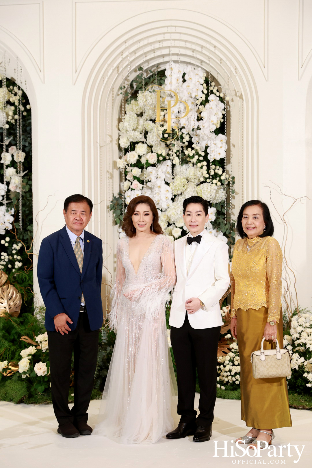 #AoiMod811 งานฉลองมงคลสมรสระหว่าง ดร.ปริสุทธิ์ รัตนมหาวงศ์ และ ดร.ปฏิมากร ใจอ่อน