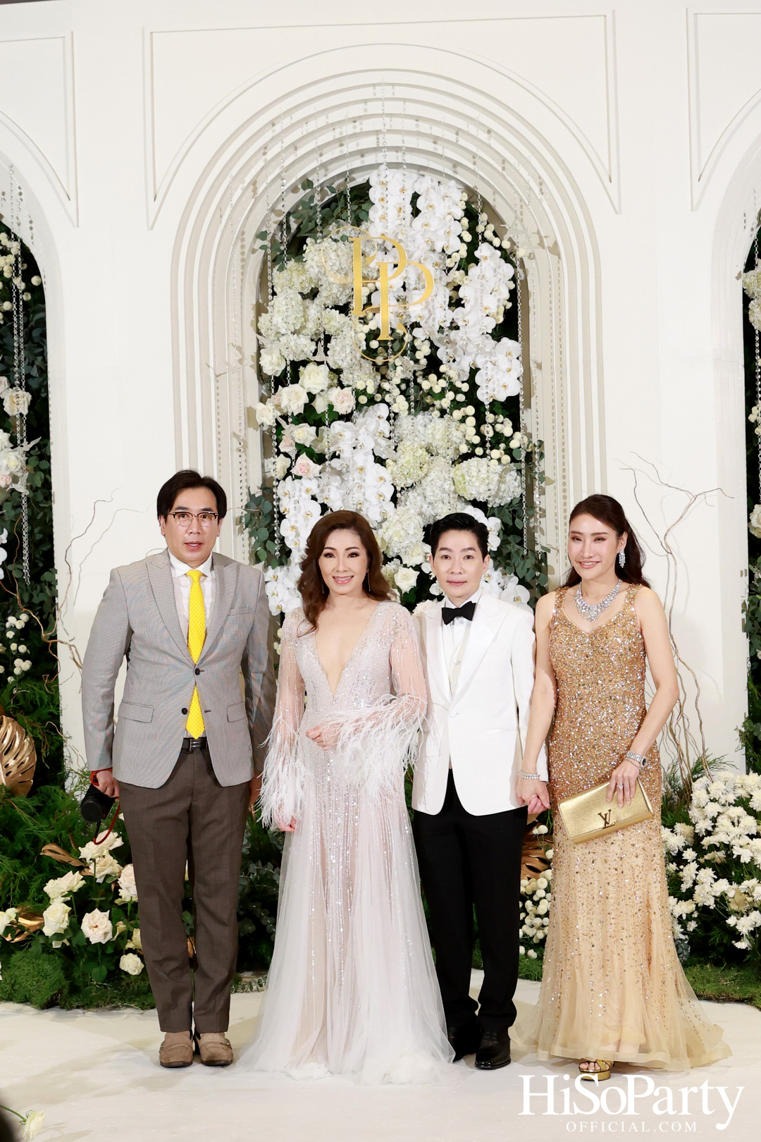 #AoiMod811 งานฉลองมงคลสมรสระหว่าง ดร.ปริสุทธิ์ รัตนมหาวงศ์ และ ดร.ปฏิมากร ใจอ่อน