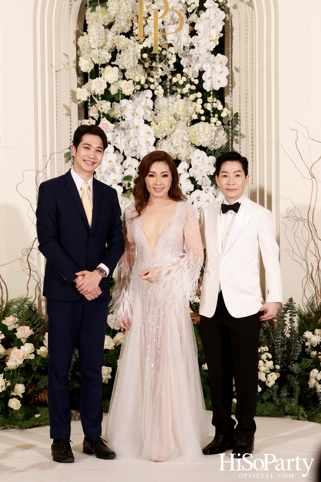 #AoiMod811 งานฉลองมงคลสมรสระหว่าง ดร.ปริสุทธิ์ รัตนมหาวงศ์ และ ดร.ปฏิมากร ใจอ่อน