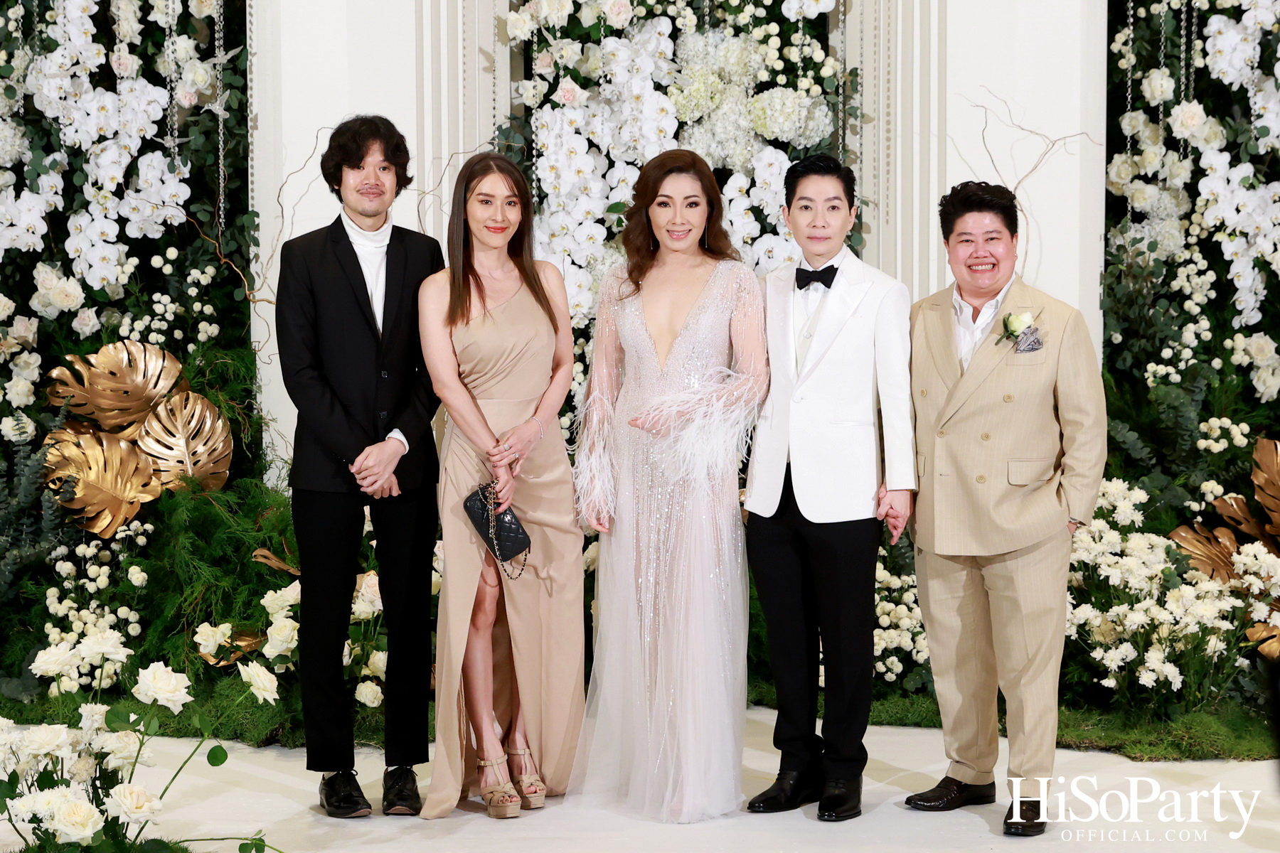 #AoiMod811 งานฉลองมงคลสมรสระหว่าง ดร.ปริสุทธิ์ รัตนมหาวงศ์ และ ดร.ปฏิมากร ใจอ่อน