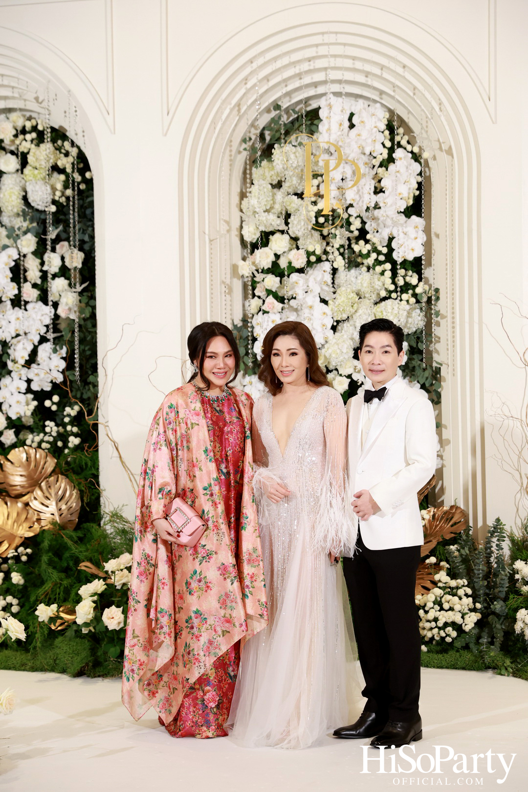 #AoiMod811 งานฉลองมงคลสมรสระหว่าง ดร.ปริสุทธิ์ รัตนมหาวงศ์ และ ดร.ปฏิมากร ใจอ่อน