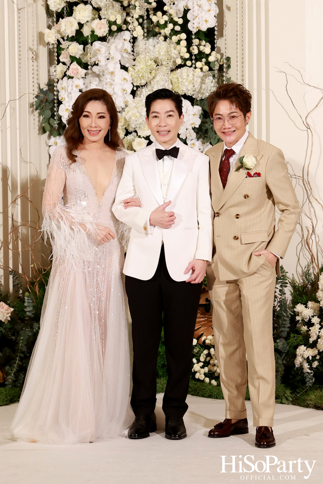 #AoiMod811 งานฉลองมงคลสมรสระหว่าง ดร.ปริสุทธิ์ รัตนมหาวงศ์ และ ดร.ปฏิมากร ใจอ่อน