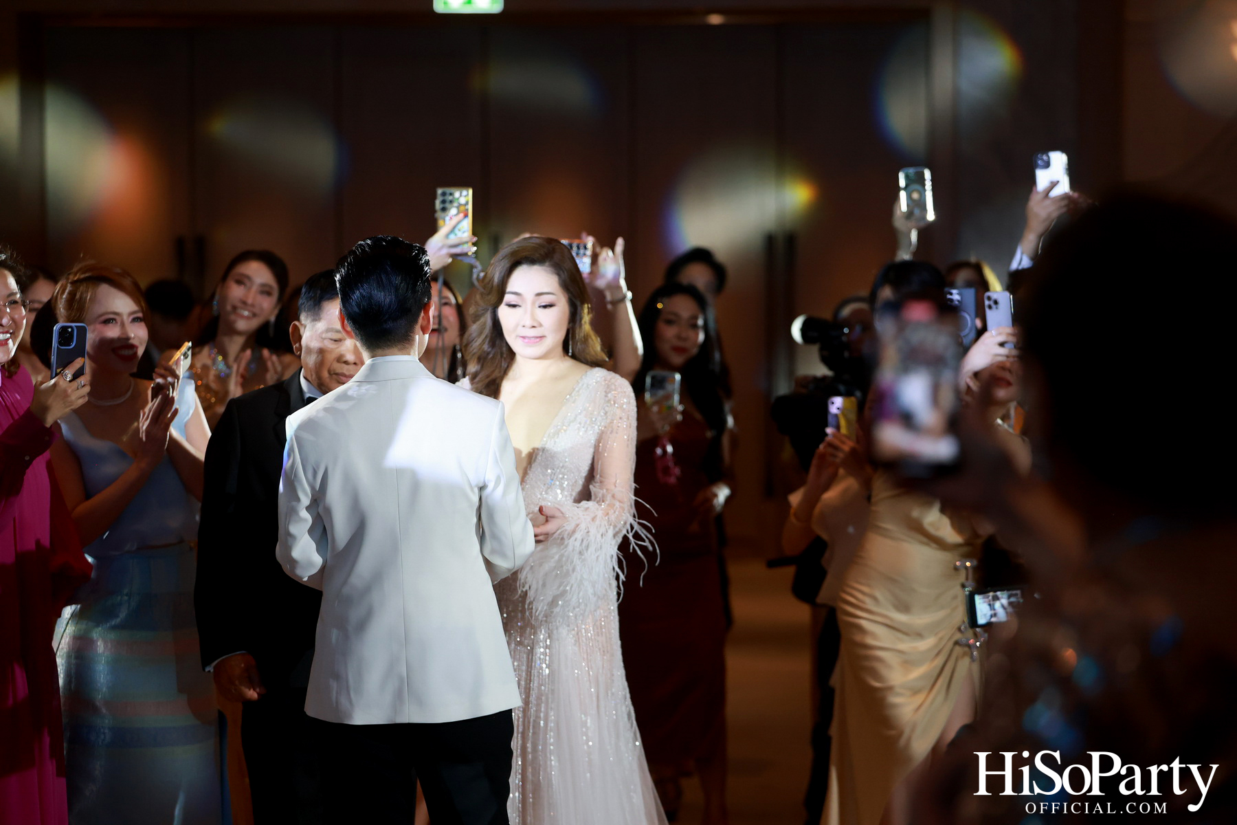 #AoiMod811 งานฉลองมงคลสมรสระหว่าง ดร.ปริสุทธิ์ รัตนมหาวงศ์ และ ดร.ปฏิมากร ใจอ่อน