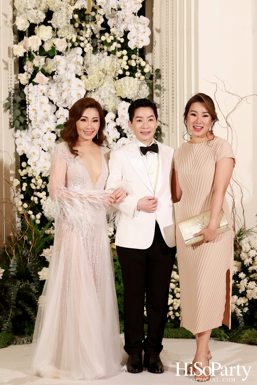 #AoiMod811 งานฉลองมงคลสมรสระหว่าง ดร.ปริสุทธิ์ รัตนมหาวงศ์ และ ดร.ปฏิมากร ใจอ่อน