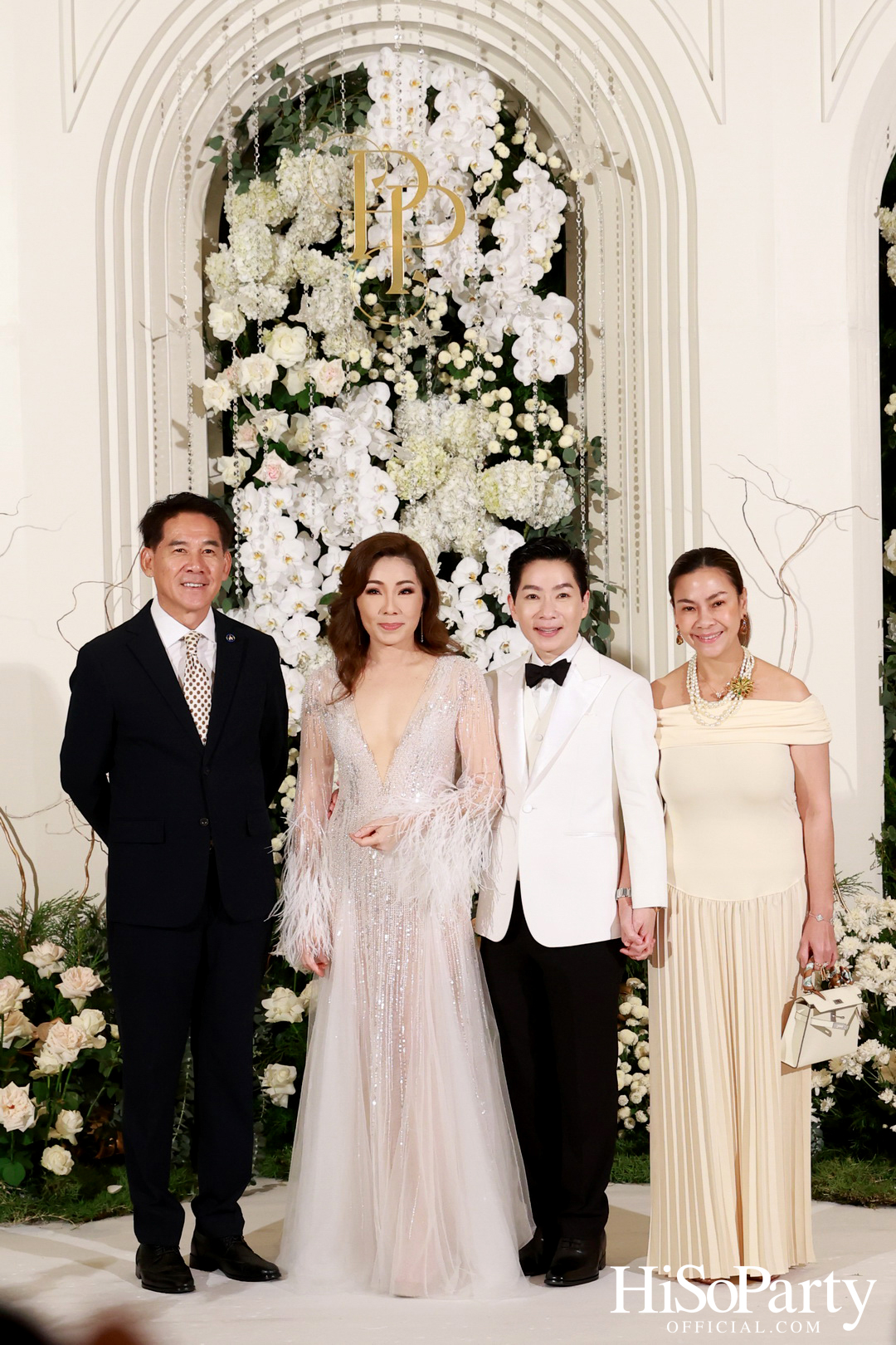 #AoiMod811 งานฉลองมงคลสมรสระหว่าง ดร.ปริสุทธิ์ รัตนมหาวงศ์ และ ดร.ปฏิมากร ใจอ่อน