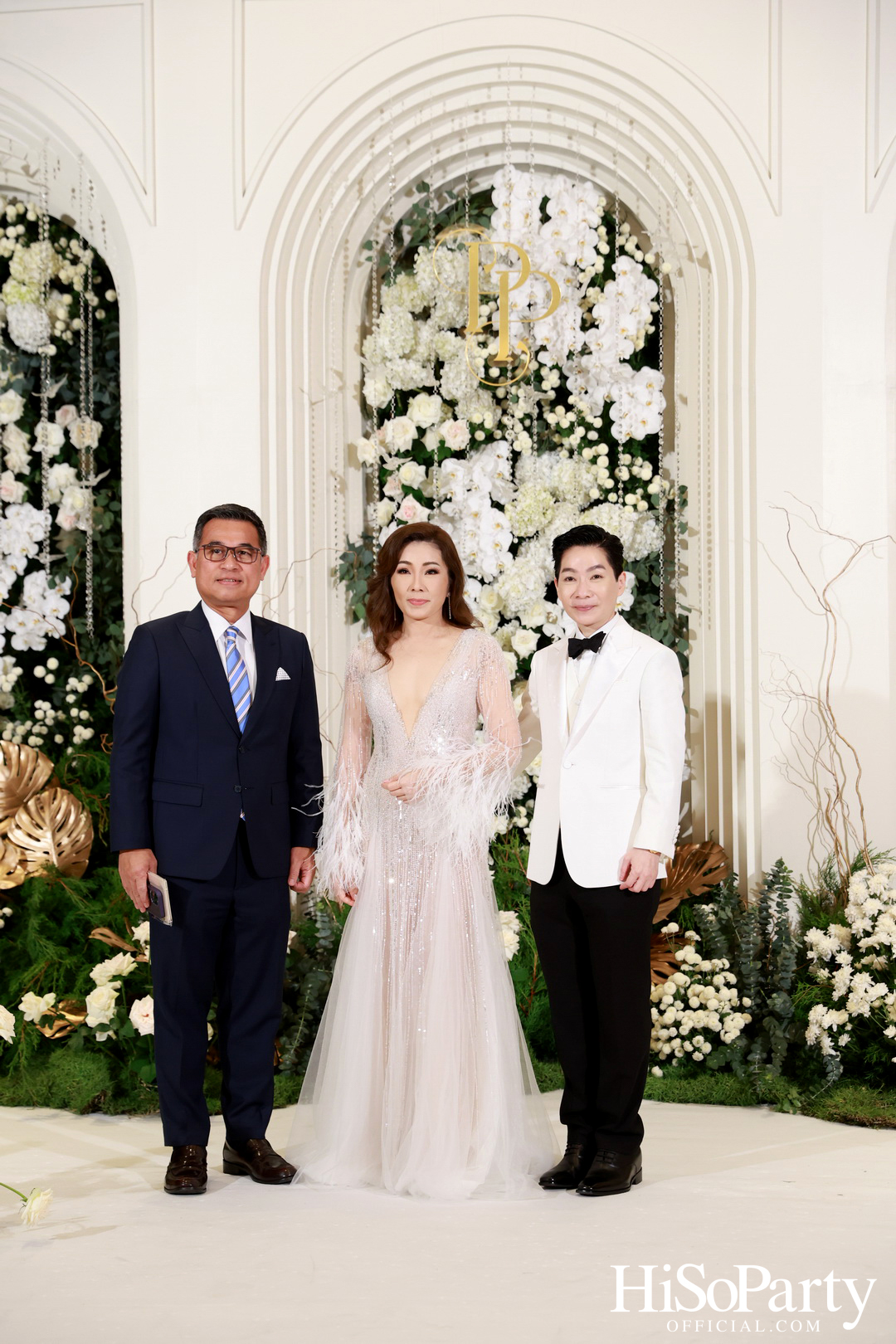#AoiMod811 งานฉลองมงคลสมรสระหว่าง ดร.ปริสุทธิ์ รัตนมหาวงศ์ และ ดร.ปฏิมากร ใจอ่อน