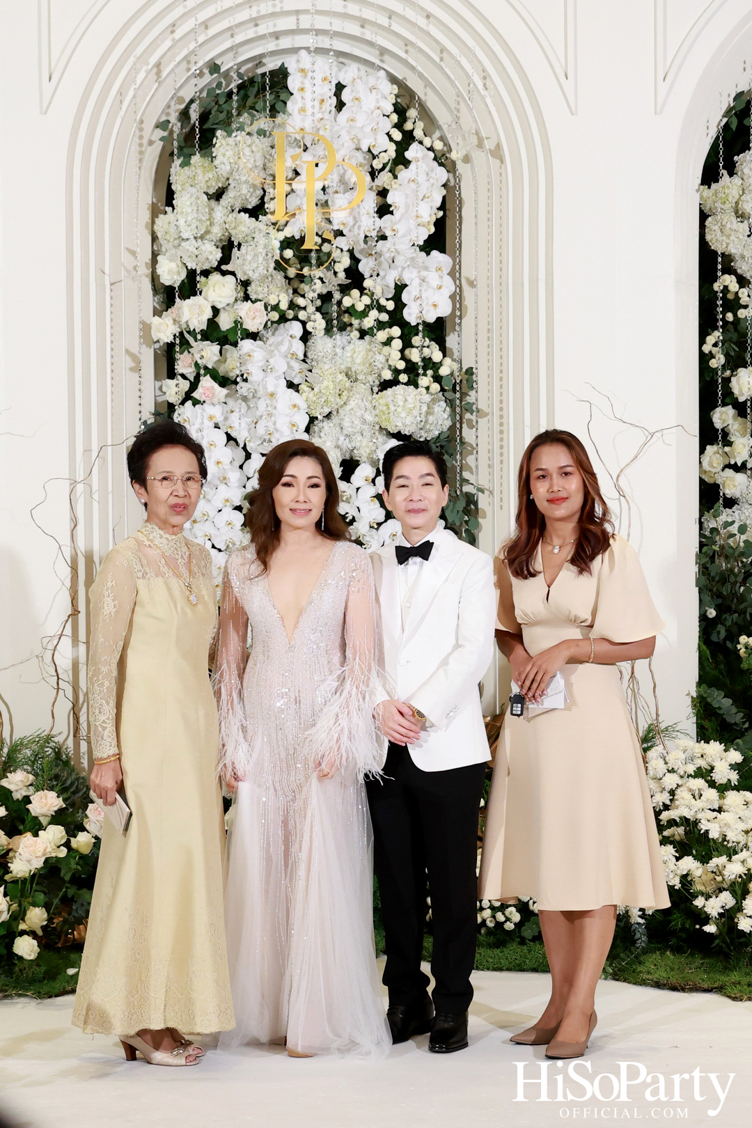 #AoiMod811 งานฉลองมงคลสมรสระหว่าง ดร.ปริสุทธิ์ รัตนมหาวงศ์ และ ดร.ปฏิมากร ใจอ่อน