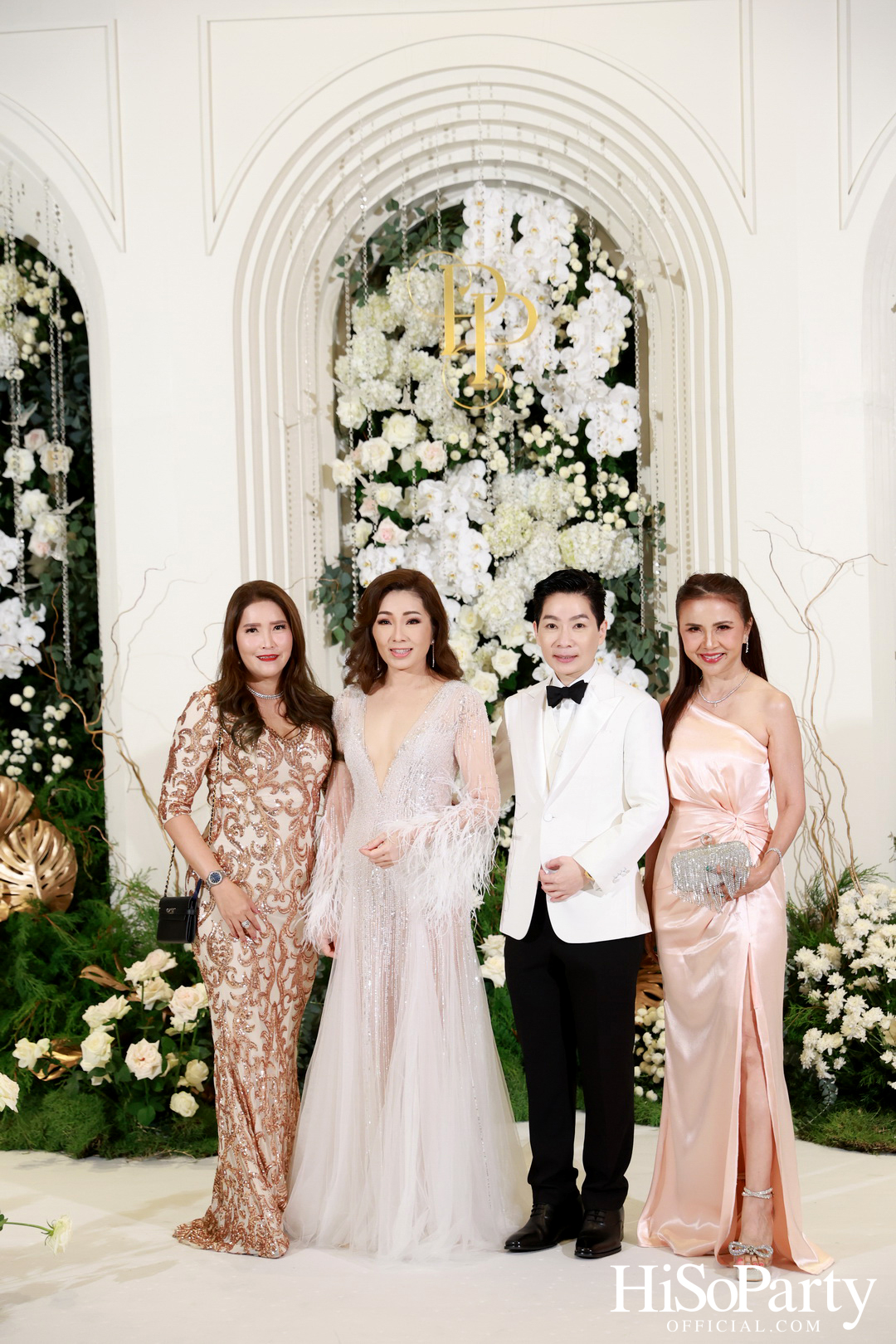 #AoiMod811 งานฉลองมงคลสมรสระหว่าง ดร.ปริสุทธิ์ รัตนมหาวงศ์ และ ดร.ปฏิมากร ใจอ่อน