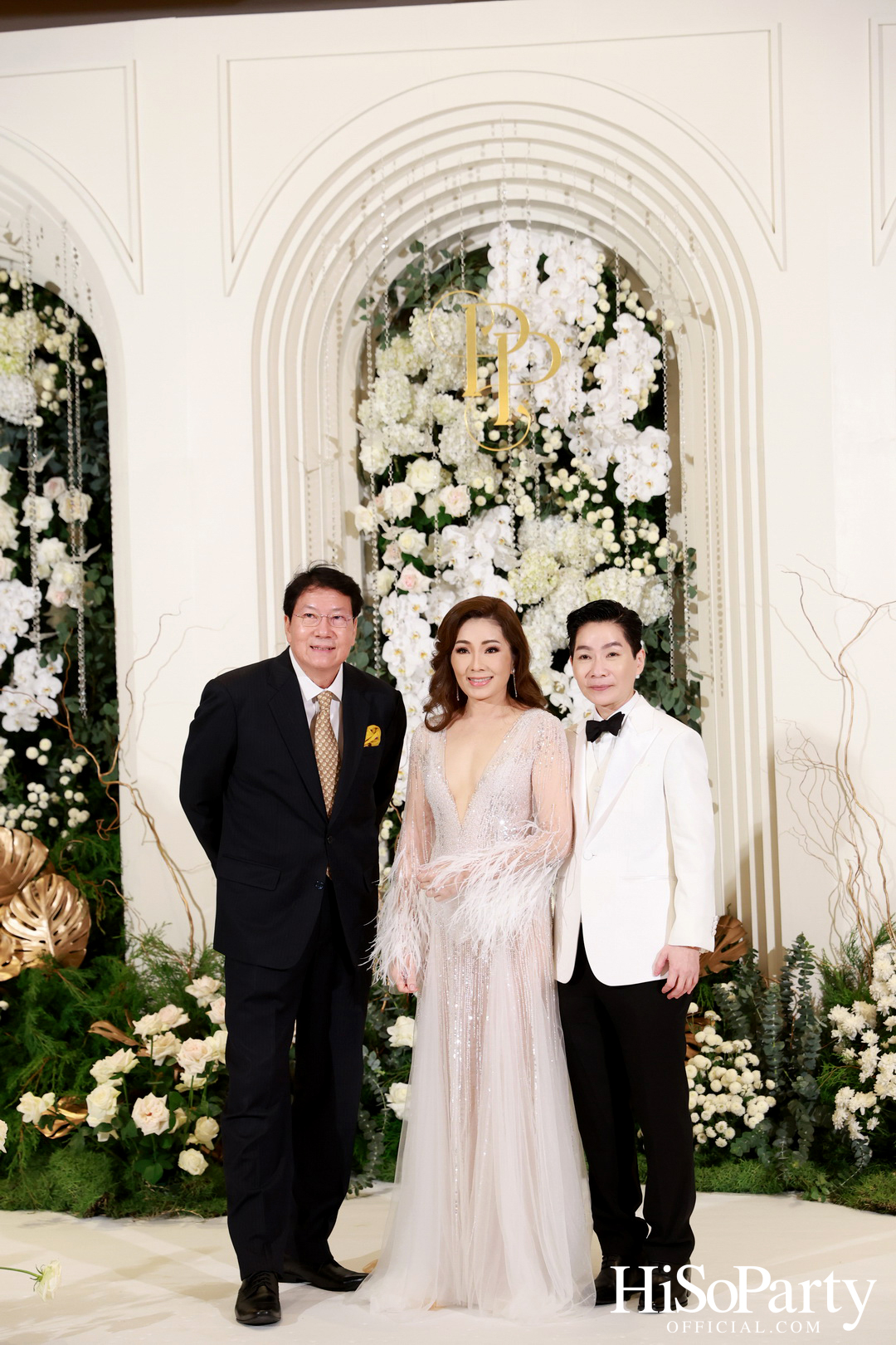 #AoiMod811 งานฉลองมงคลสมรสระหว่าง ดร.ปริสุทธิ์ รัตนมหาวงศ์ และ ดร.ปฏิมากร ใจอ่อน