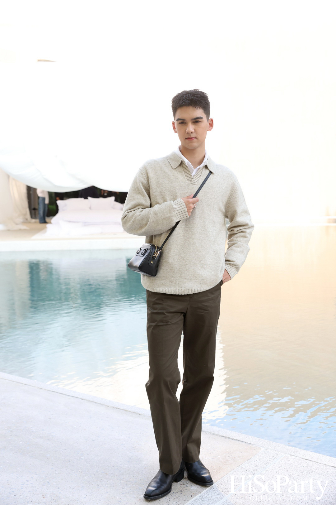 CHATO STUDIO THE DANCING PILLOW FASHION SHOW