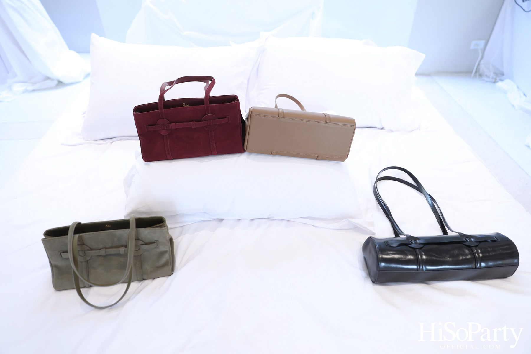 CHATO STUDIO THE DANCING PILLOW FASHION SHOW