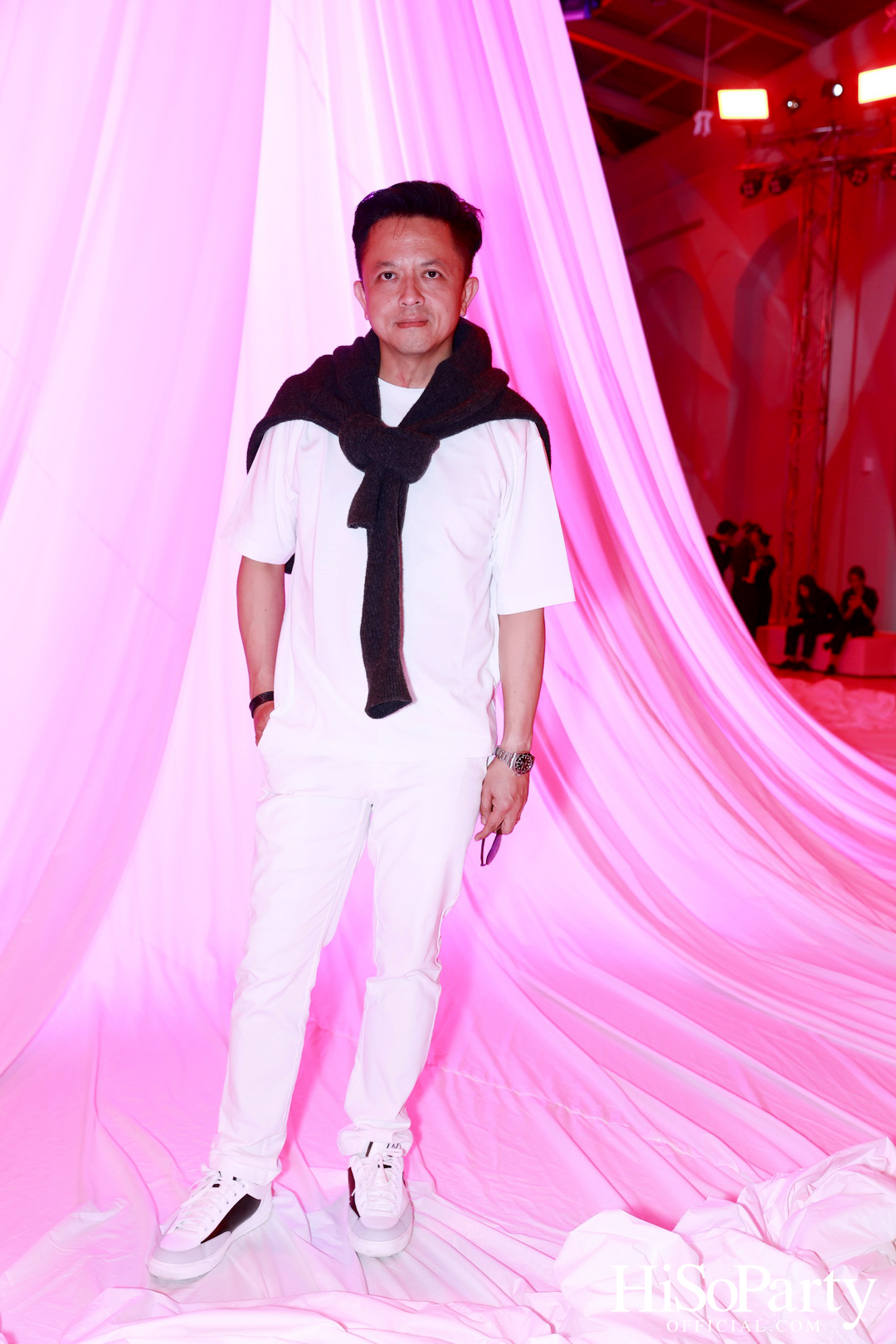 CHATO STUDIO THE DANCING PILLOW FASHION SHOW