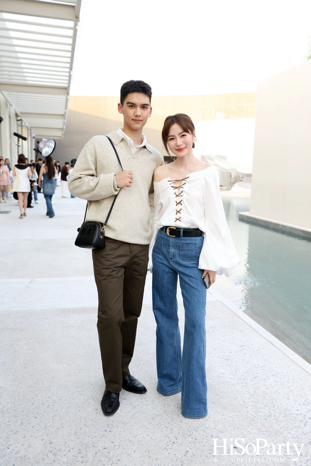 CHATO STUDIO THE DANCING PILLOW FASHION SHOW