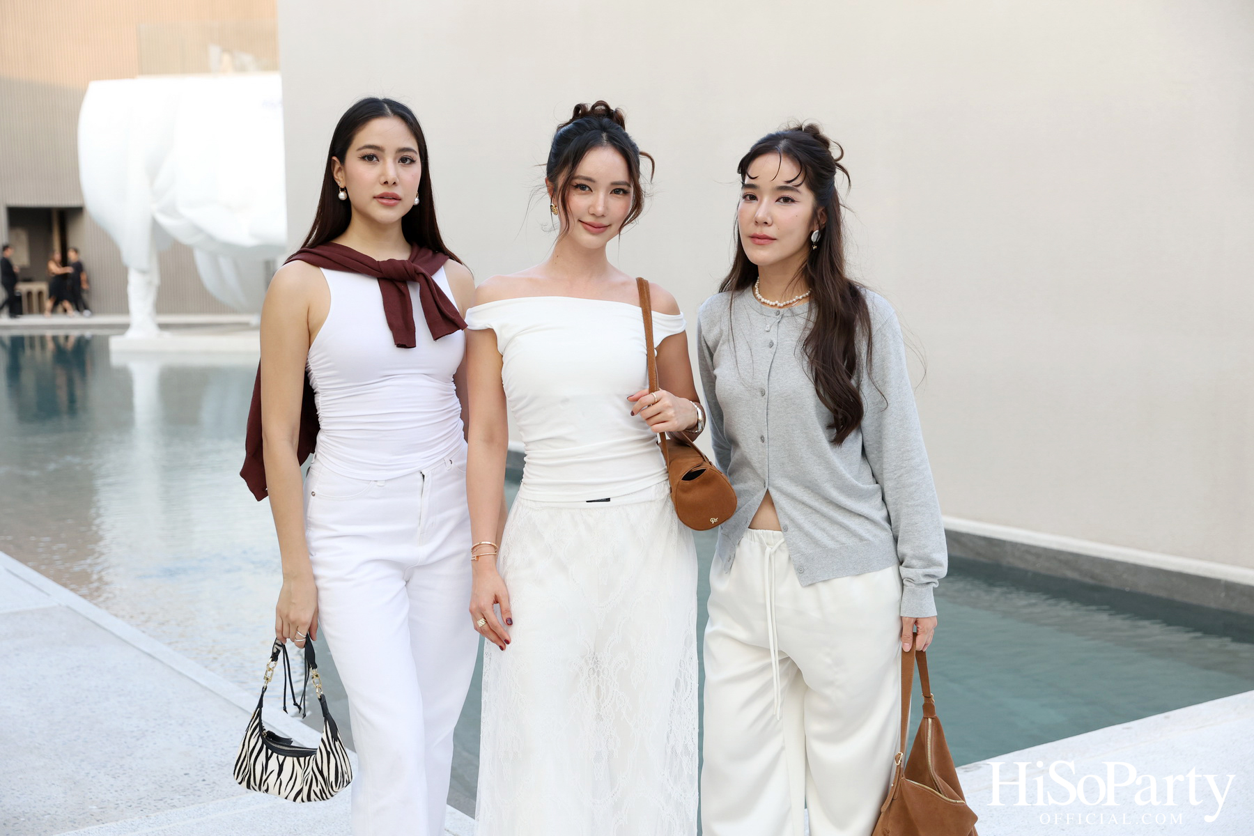 CHATO STUDIO THE DANCING PILLOW FASHION SHOW