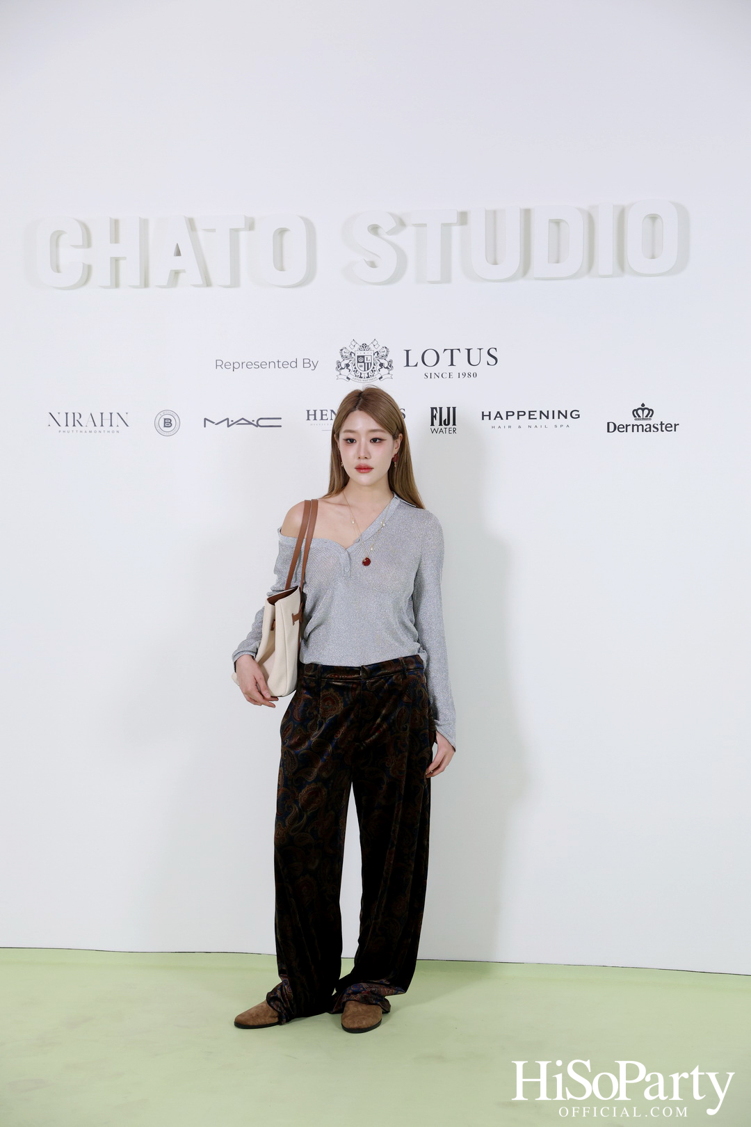 CHATO STUDIO THE DANCING PILLOW FASHION SHOW