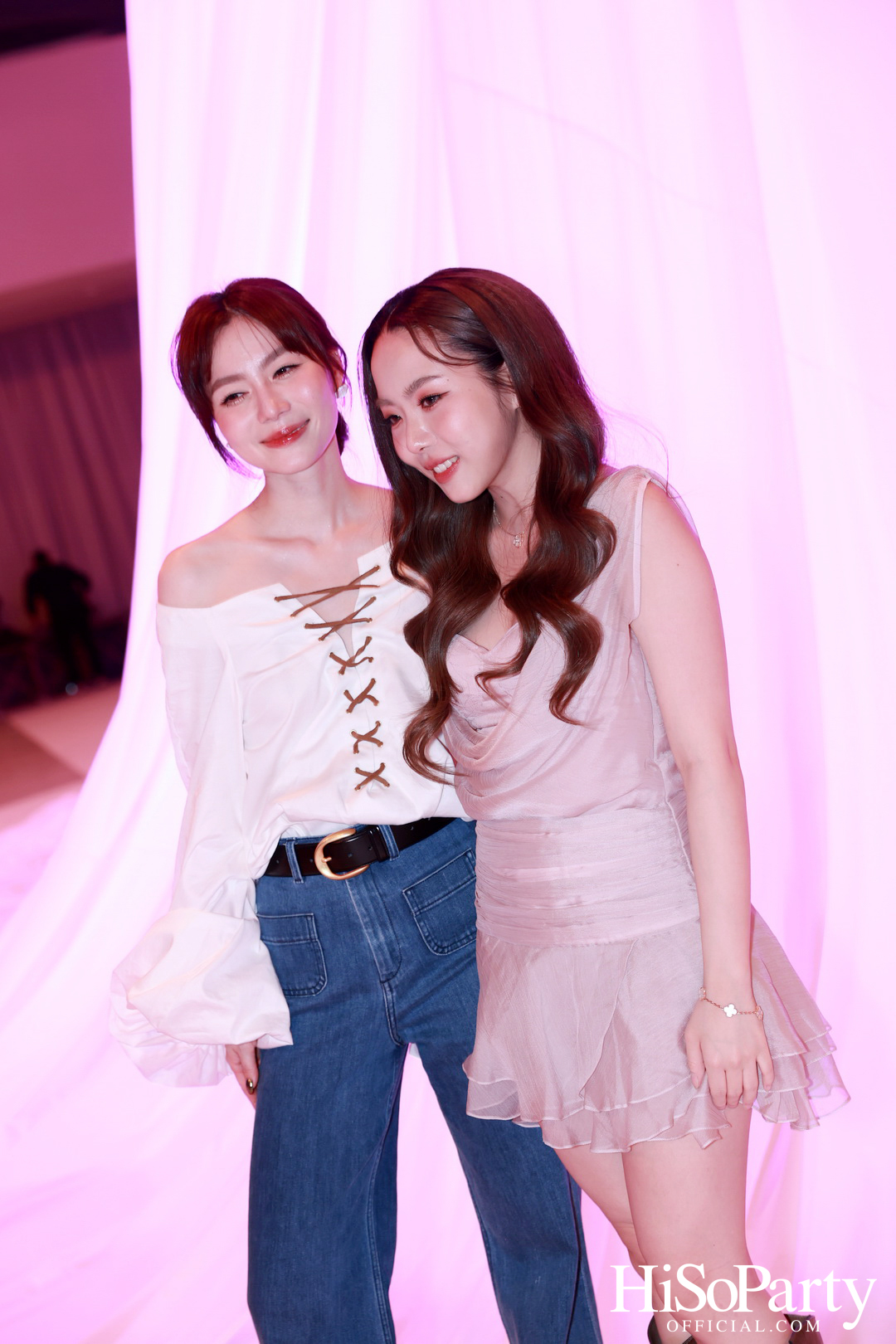 CHATO STUDIO THE DANCING PILLOW FASHION SHOW