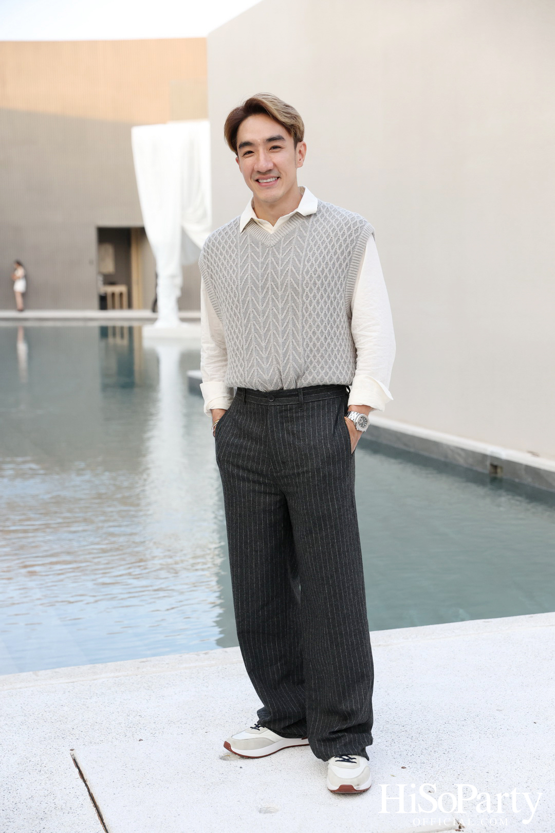 CHATO STUDIO THE DANCING PILLOW FASHION SHOW