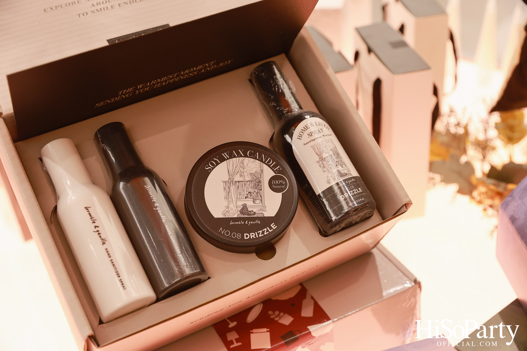 ‘Comma And’ มัลติแบรนด์คอนเซ็ปต์สโตร์ชื่อดัง จัดงาน ‘Feel The Wonder’