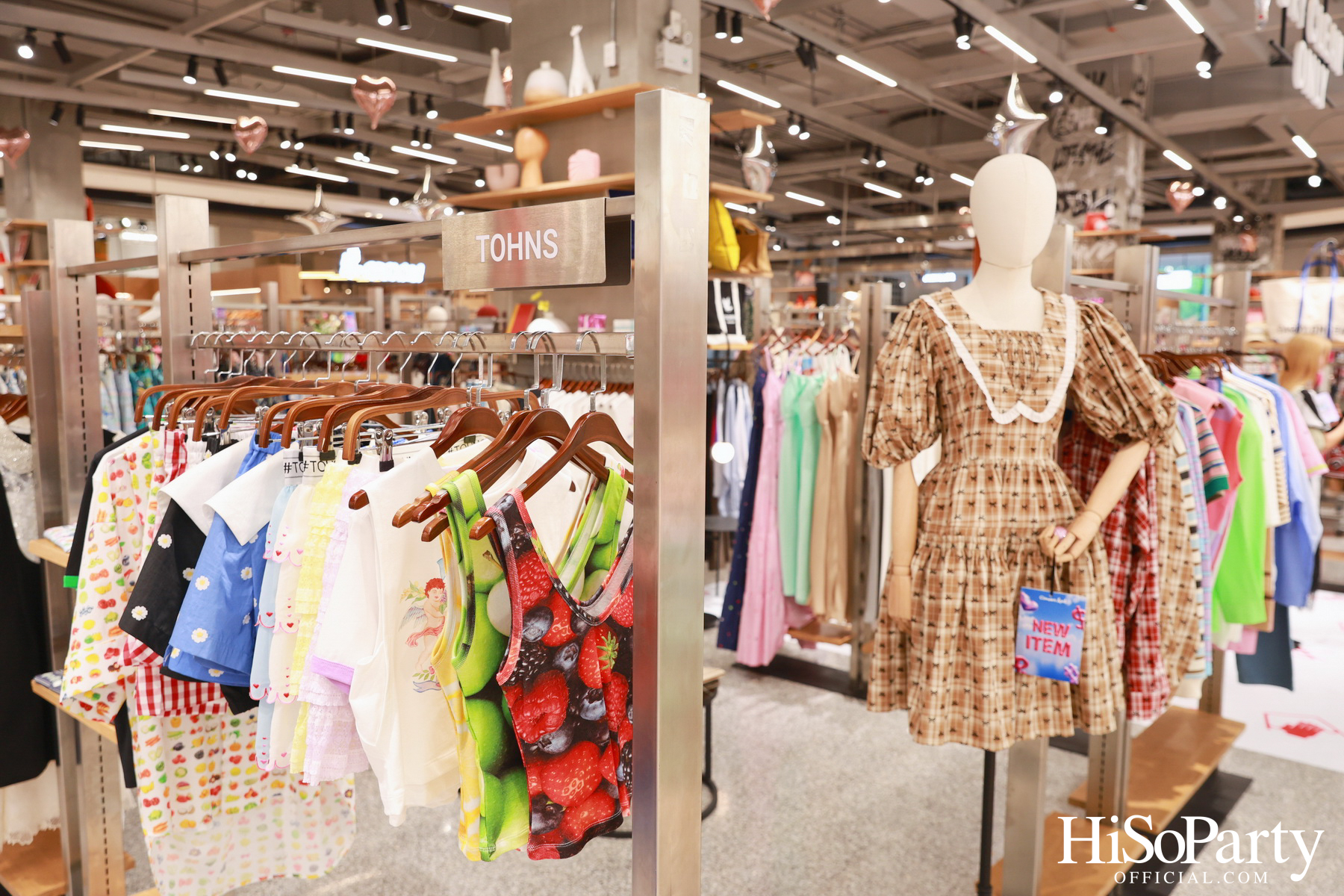 ‘Comma And’ มัลติแบรนด์คอนเซ็ปต์สโตร์ชื่อดัง จัดงาน ‘Feel The Wonder’