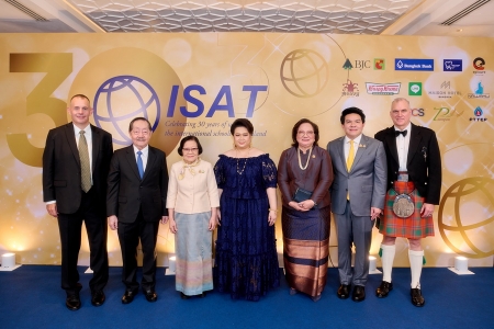 สมาคมโรงเรียนนานาชาติแห่งประเทศไทย (ISAT) ฉลองครบรอบ 30 ปีอย่างยิ่งใหญ่ในงานกาล่าดินเนอร์