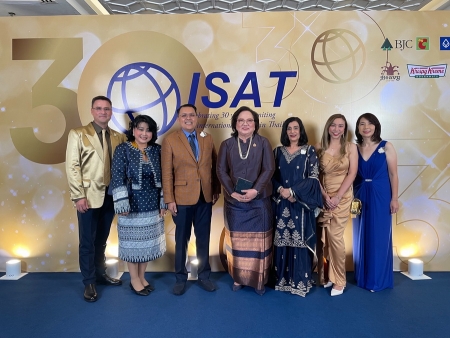 สมาคมโรงเรียนนานาชาติแห่งประเทศไทย (ISAT) ฉลองครบรอบ 30 ปีอย่างยิ่งใหญ่ในงานกาล่าดินเนอร์