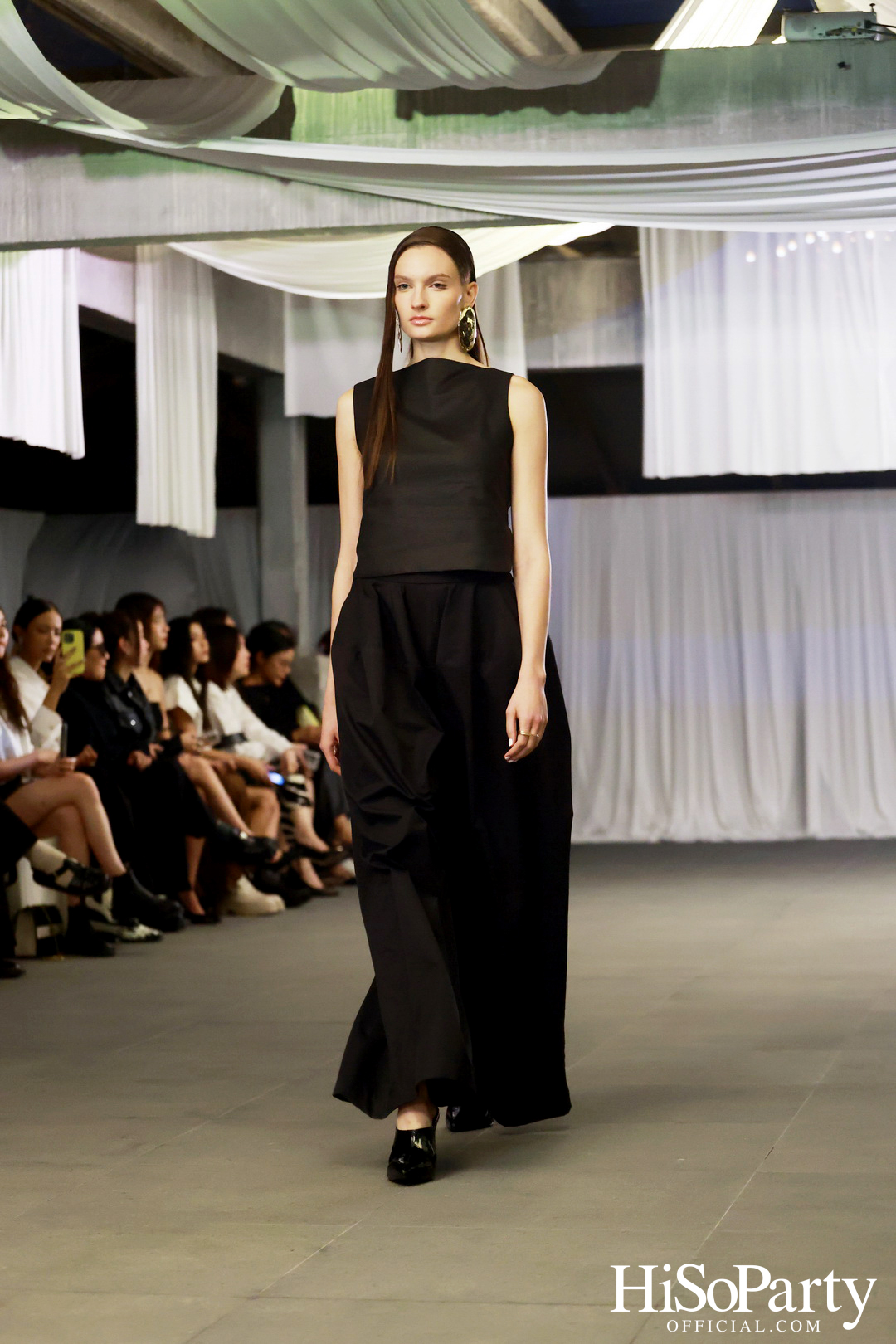 ARCHIVE026 FALL/WINTER 2024 COLLECTION SHOW: A MULTISENSORY REVERIE