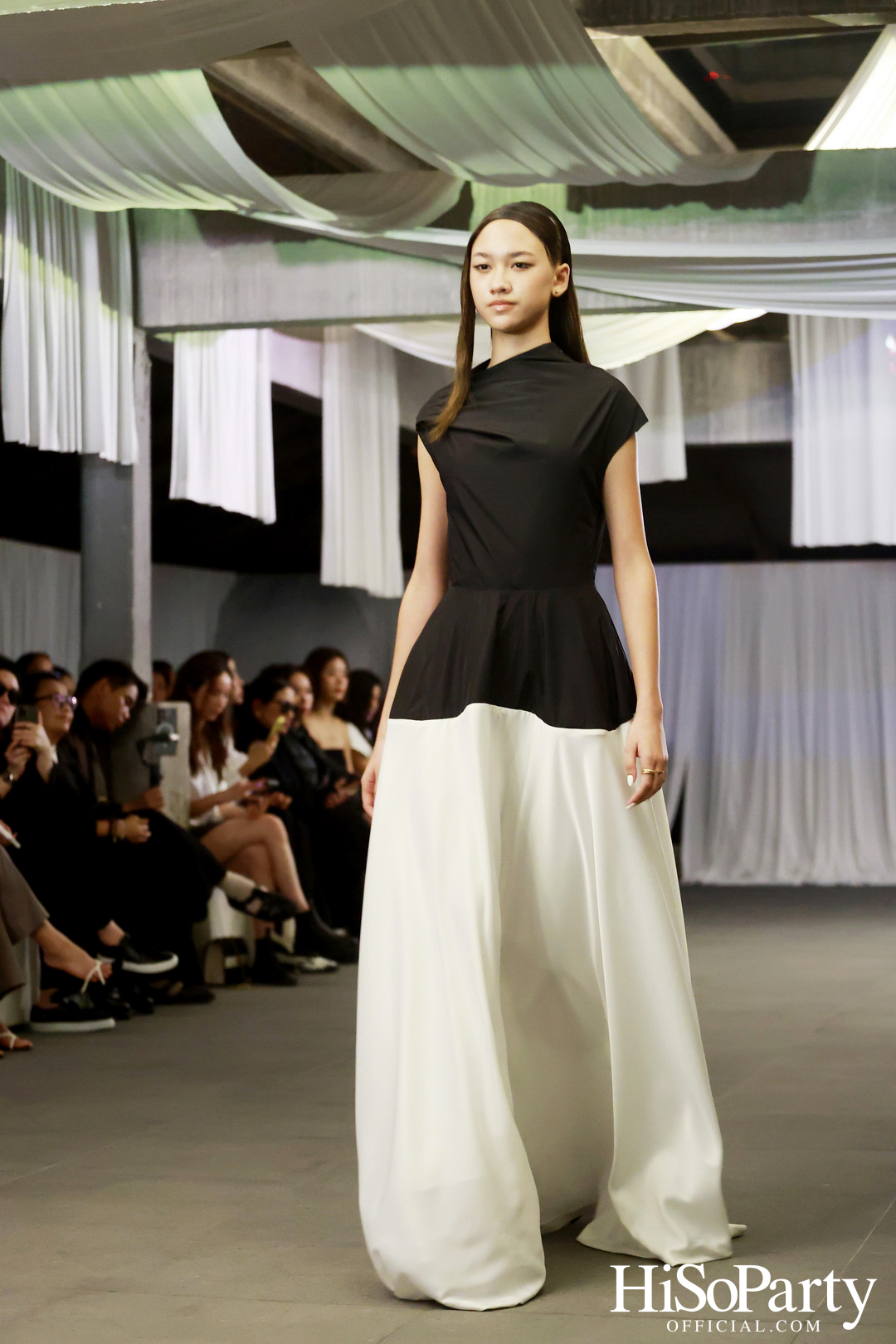 ARCHIVE026 FALL/WINTER 2024 COLLECTION SHOW: A MULTISENSORY REVERIE